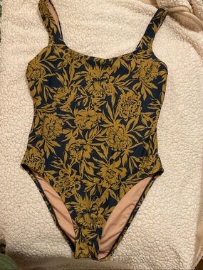 NWT Madewell Scoop-Neck One-Piece Swimsuit in Floral Medium